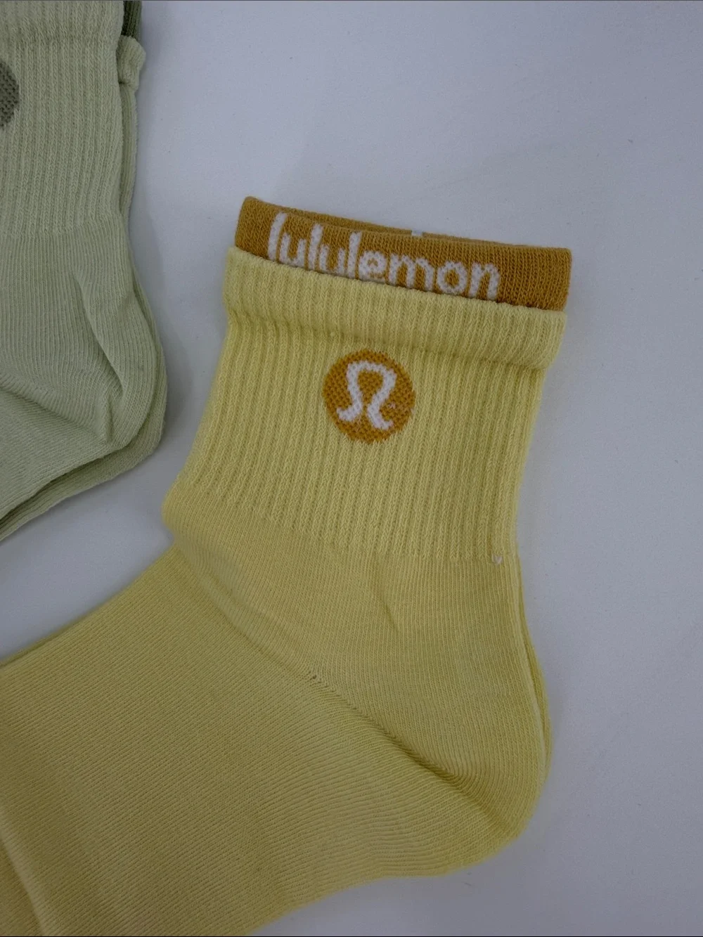 lululemon athletica Ankle Socks — Light Green and Yellow